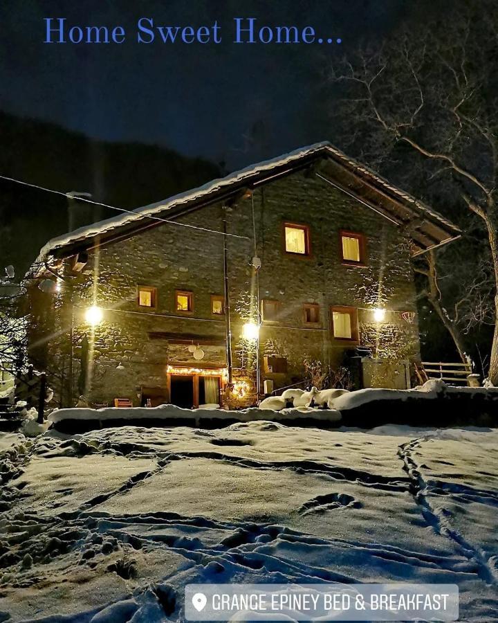 Grange Epiney Bed E Breakfast Bed and Breakfast La Salle Eksteriør billede