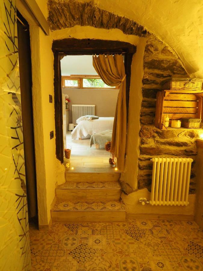 Grange Epiney Bed E Breakfast Bed and Breakfast La Salle Eksteriør billede