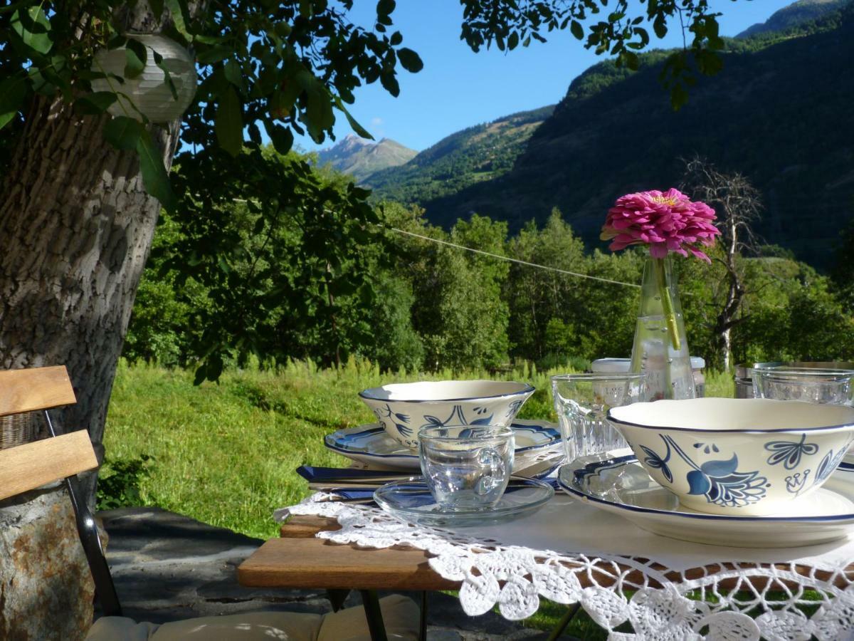 Grange Epiney Bed E Breakfast Bed and Breakfast La Salle Eksteriør billede