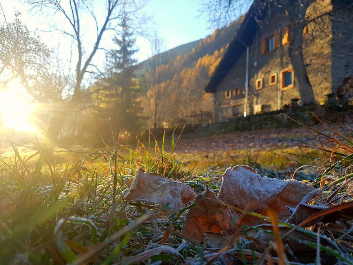 Grange Epiney Bed E Breakfast Bed and Breakfast La Salle Eksteriør billede
