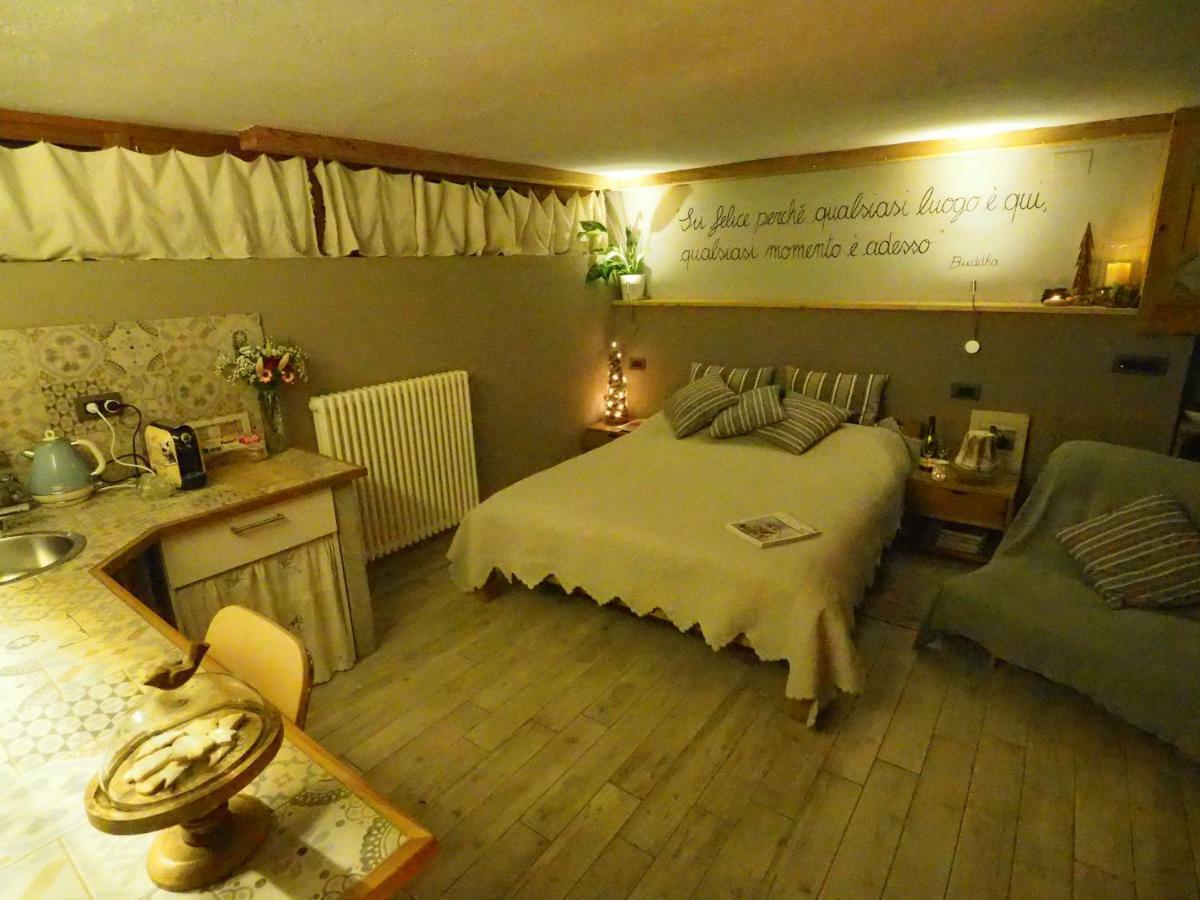 Grange Epiney Bed E Breakfast Bed and Breakfast La Salle Eksteriør billede