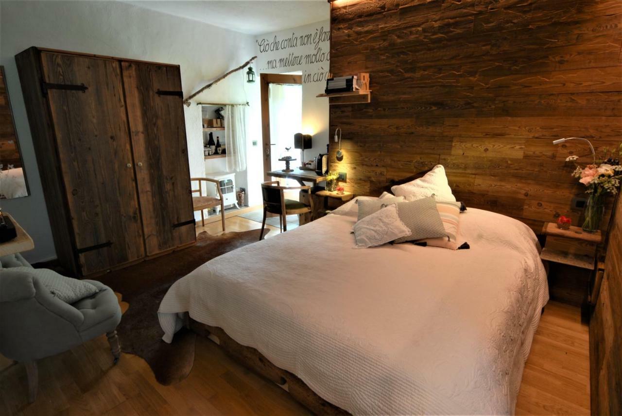 Grange Epiney Bed E Breakfast Bed and Breakfast La Salle Eksteriør billede